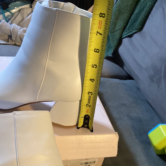 Chinese Laundry Women's Davinna Ankle Boot Size 7.5 - Picture 6 of 7